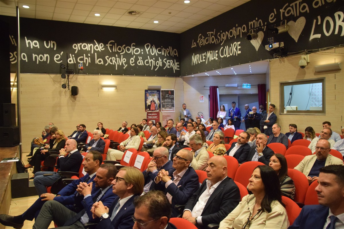 Napoli - Presentato Valori Metroquadro Napoli e Provincia 2025